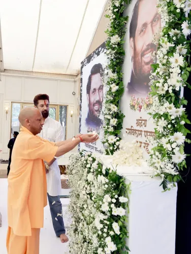 CM Yogi pays tribute to Ram Vilas Paswan in Lucknow