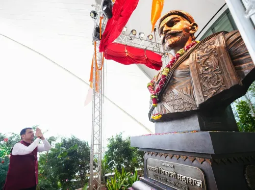 CMO Maharashtra Pays Tribute to Chhatrapati Shivaji Maharaj