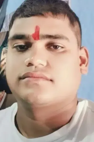 Tragic Murder of Coal Trader in Hazaribagh: Villager Killed by Fleeing Assailants