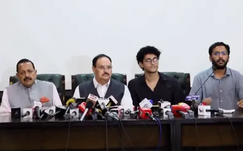 कॉकरोच जनता पार्टी ने जंतर-मंतर आंदोलन वापस लिया, धर्मेंद्र प्रधान के इस्तीफे समेत तीन मांगें मानी