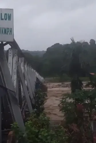 How is PM Modi Assisting Victims of Torrential Rains in Darjeeling?
