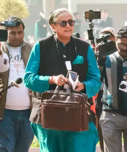 Is Congress Tensed Over Tharoor's Alleged Attraction to the Left?