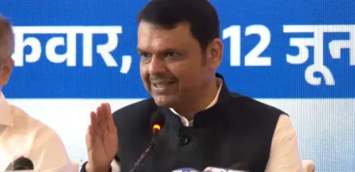 Fadnavis calls Congress a 'sinking ship', says opposition merger will only help BJP