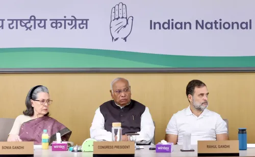 कांग्रेस कार्यसमिति का प्रस्ताव: CEC ज्ञानेश कुमार तत्काल इस्तीफा दें, SIR पर रोक और 13.30 करोड़ नाम बहाल हों