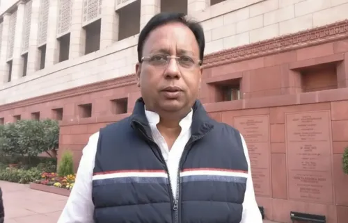 क्या कांग्रेस नाम की राजनीति करने के बजाय सकारात्मक बदलावों पर ध्यान देगी?