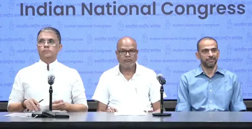 क्या कांग्रेस ने चुनाव आयोग के बिहार मतदाता सूची संशोधन की आलोचना की है, और इसे ‘तुगलकी फरमान’ बताया?