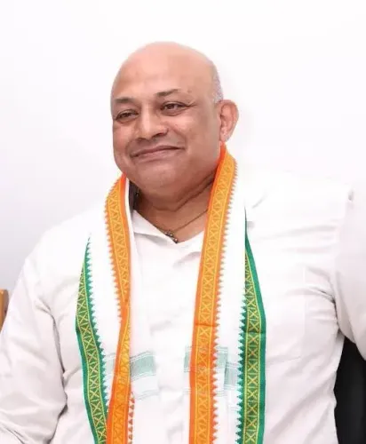 सूरज हेगड़े के निधन पर खड़गे और राहुल गांधी का शोक, कांग्रेस परिवार को अपूरणीय क्षति