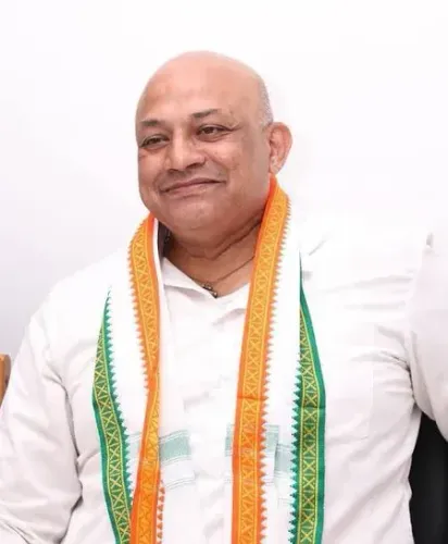 सूरज हेगड़े के निधन पर खड़गे और राहुल गांधी का शोक, कांग्रेस परिवार को अपूरणीय क्षति