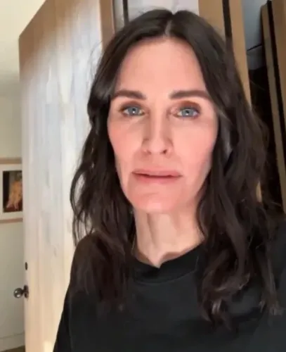 Is Courteney Cox Really Self-Obsessed After Finding Cutouts and Masks of Herself?