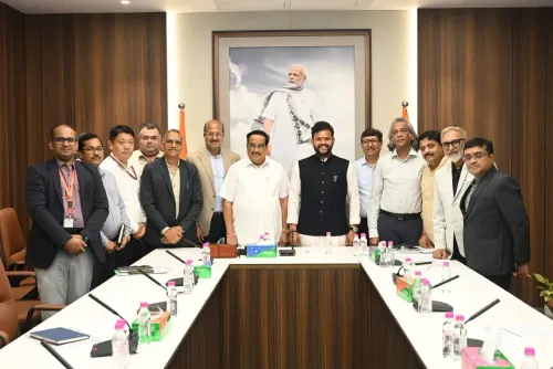 CR Paatil Meets Aviation Minister to Boost Surat Air Links
