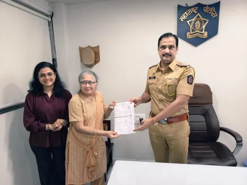 पुणे पुलिस ने लौटाए ₹35,000 — अभिनेत्री भार्गवी चिरमुले की माँ को एक साल बाद मिला साइबर ठगी का पैसा