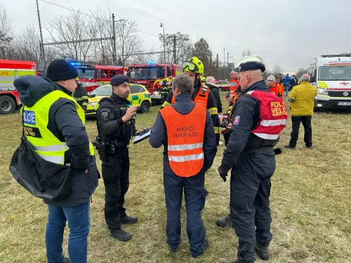 क्या चेक रिपब्लिक में हुई दो ट्रेनों की टक्कर में 40 से अधिक लोग घायल हुए?