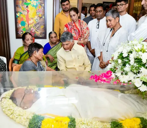 Hyderabad: CM Naidu pays tribute to industrialist GN Naidu