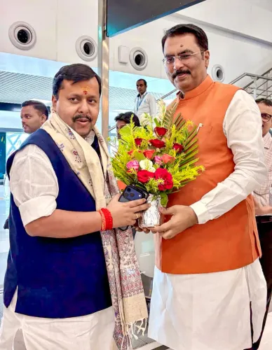 BJP बिहार अध्यक्ष ने एयरपोर्ट पर किया नितिन नबीन का स्वागत