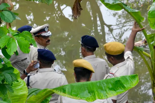 DGP सिद्धनाथ गुप्ता का सूर्यपुर में घटनास्थल निरीक्षण