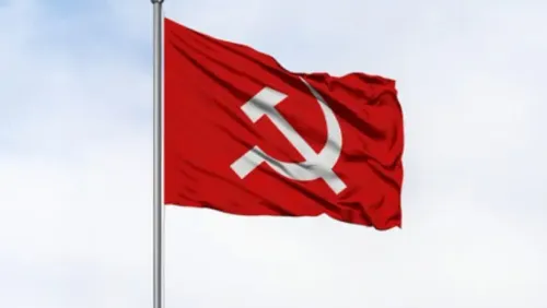 केरल में सीपीआई(एम) के ‘क्लास गद्दार’ पर विवाद, दल बदलने के कारण गहराया संकट