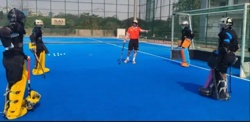 गोलकीपिंग कैंप में भारतीय महिला हॉकी टीम: डेविड विलियमसन दे रहे हैं विशेष ट्रेनिंग