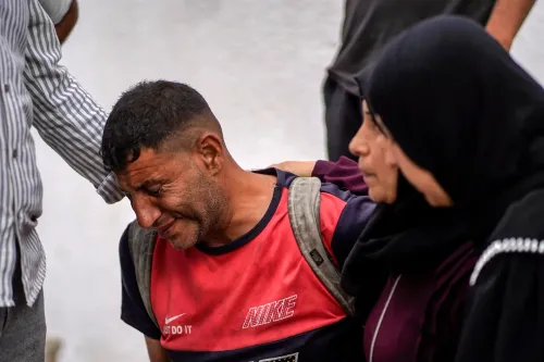 Gaza: Palestinians Mourn Airstrike Victims