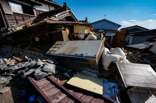 Kumamoto earthquake death toll rises to 34, over 9,400 in shelters