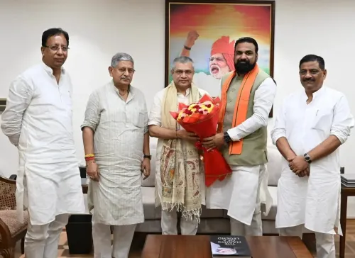 क्या दीपावली और छठ पर यात्रियों को मिलेगी बड़ी सौगात, 12 हजार से ज्यादा स्पेशल ट्रेनें चलाई जाएंगी?