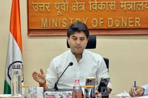 क्या दीपावली पर ज्योतिरादित्य सिंधिया और शिवराज सिंह चौहान ने स्वदेशी अपनाने का संदेश दिया?