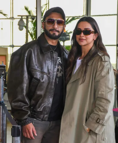 Deepika Padukone and Ranveer Singh Step Out Amid Social Media Buzz