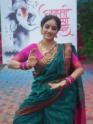 Did Deepika Singh Feel Blessed Shooting Ganpati Visarjan Sequence?