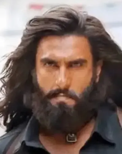 Did Deepti Naval Just Praise Ranveer Singh’s Performance and Call Akshaye Khanna Exceptional in ‘Dhurandhar’?