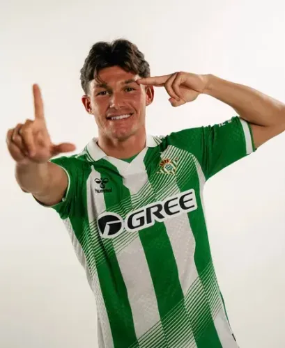Fran Garcia joins Betis from Real Madrid in €4m deal until 2030