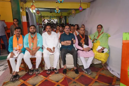 Delhi BJP President Sachdeva Engages Party Workers in 'Mann Ki Baat' Across 8,250 Booths