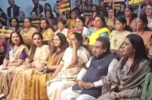 Delhi CM Rekha Gupta Leads BJP Protest Over Women's Bill Rejection