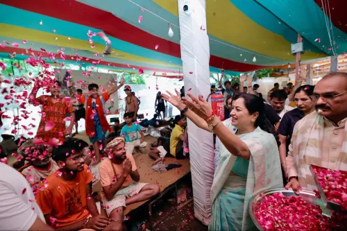 Delhi CM Rekha Gupta greets Kanwariyas at Mayapuri camp, reviews pilgrim arrangements