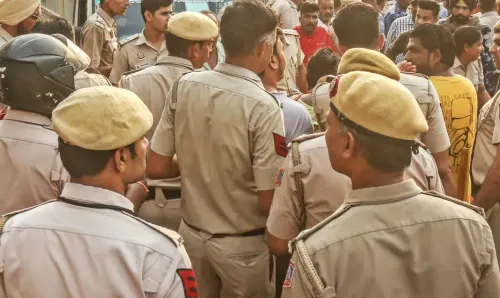 क्या दिल्ली की द्वारका पुलिस ने अवैध रूप से रह रहे 29 विदेशी नागरिकों को डिपोर्ट किया?