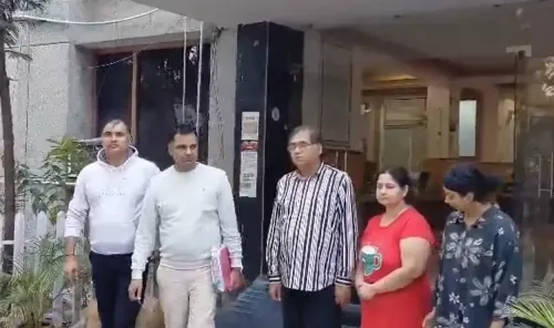 दिल्ली में फ्लैट की धोखाधड़ी: पति-पत्नी ने एक ही संपत्ति को कई बार बेचा
