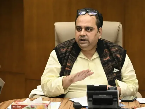 How is Delhi Govt Partnering with IIT Kanpur for AI Grievance Redressal?