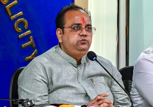 Naya Safar Yojana: Delhi to replace old trucks, buses in ₹9,585 crore push