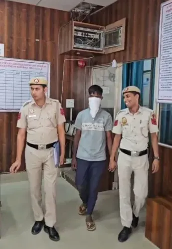 दिल्ली: मंडावली में पुलिस का शिकंजा, 6 मामलों में आरोपी स्नैचर को किया गिरफ्तार
