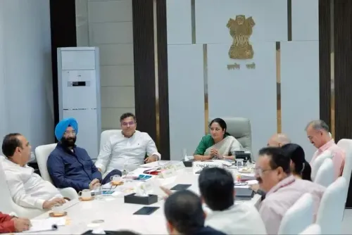 दिल्ली की अनधिकृत कॉलोनियों का महत्वपूर्ण नियमितीकरण: रेखा गुप्ता ने केंद्र सरकार को धन्यवाद दिया