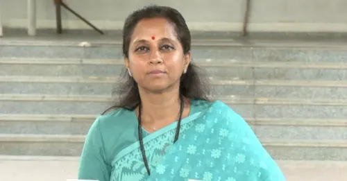 दिल्ली पैलेट गन ऑर्डर पर सुप्रिया सुले का सवाल: SIT गठन और PM केयर्स पारदर्शिता की मांग