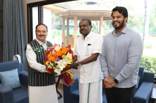 उगादी पर्व पर जेपी नड्डा से मिले जेडीएस नेता एचडी कुमारस्वामी और निखिल कुमार