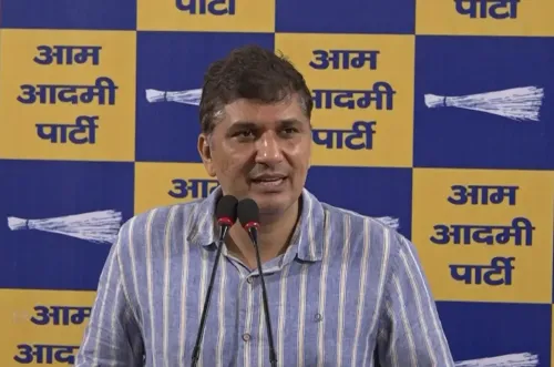 क्या दिल्ली में एमसीडी कर्मचारियों को मजबूर किया गया रैली में जाने के लिए? : आम आदमी पार्टी