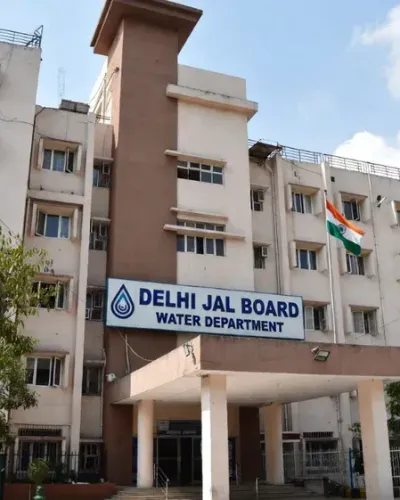 दिल्ली में पानी-सीवर शुल्क में की गई कटौती, नई आईएफसी नीति से लोगों को मिली राहत  