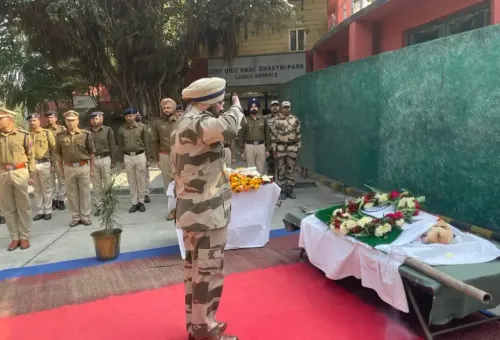 क्या दिल्ली मेट्रो में ड्यूटी के दौरान शहीद हुआ सीआईएसएफ का के9 हीरो ‘राजा’?