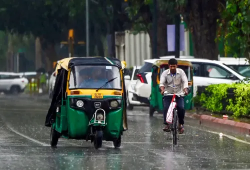 IMD issues thunderstorm alert in 20 states; Delhi-NCR to see light rain today