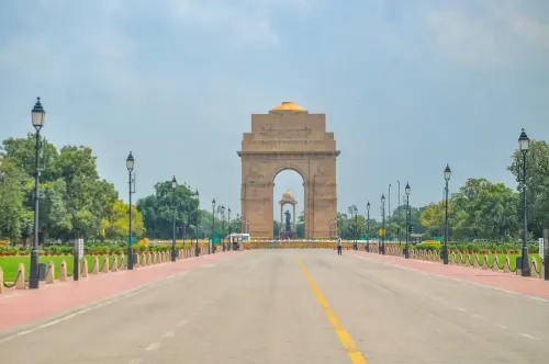 Delhi AQI hits 62-day high at 160 as dry weather grips NCR