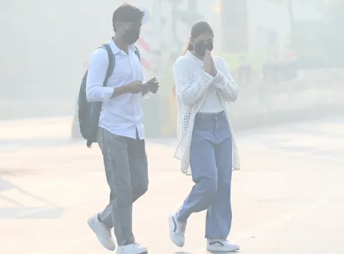 क्या दिल्ली-एनसीआर में बढ़ता प्रदूषण स्वास्थ्य संकट बन रहा है, एक्यूआई 400 के पार?