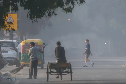 दिल्ली-एनसीआर में न्यूनतम तापमान 17 डिग्री तक गिरेगा, AQI 'खराब' श्रेणी में बना रहने की आशंका