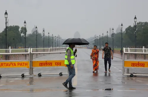 Did Delhi-NCR Really Wake Up to Light Showers? IMD Issues 'Red Alert'