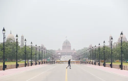 दिल्ली-एनसीआर में मॉनसून की दस्तक: 2 जुलाई तक तापमान 33°C तक गिरेगा, IMD ने जारी किया अलर्ट