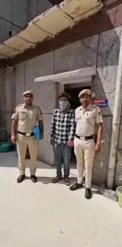 Delhi Police Capture Serial Offender with 15 Cases, Stolen Vehicle and Weapon Seized